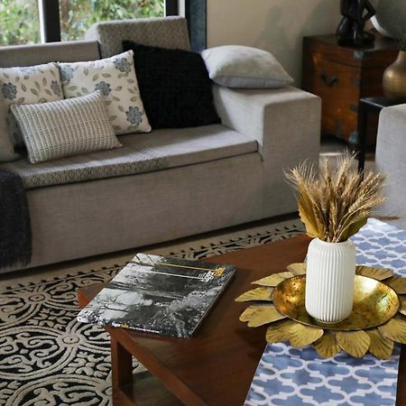 The Leaf By Stayvista - An Enchanting Escape Offering A Pool, Terrace, Lush Lawn, Contemporary Interiors, And Indoor Games Alibag Luaran gambar