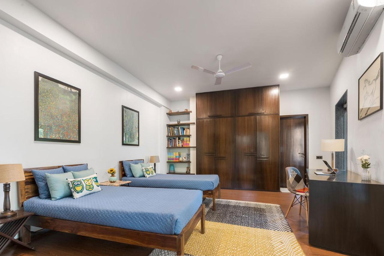 The Leaf By Stayvista - An Enchanting Escape Offering A Pool, Terrace, Lush Lawn, Contemporary Interiors, And Indoor Games Alibag Luaran gambar