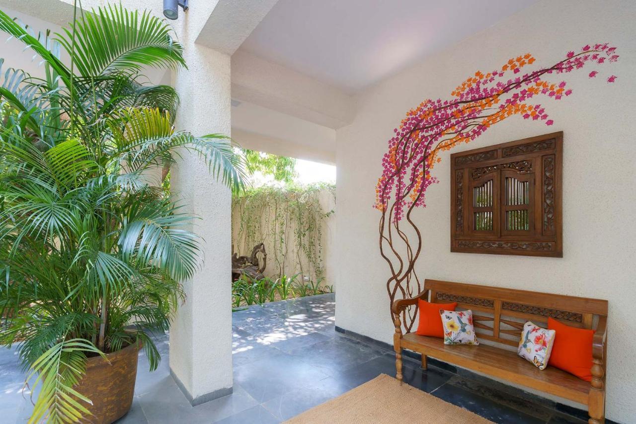 The Leaf By Stayvista - An Enchanting Escape Offering A Pool, Terrace, Lush Lawn, Contemporary Interiors, And Indoor Games Alibag Luaran gambar